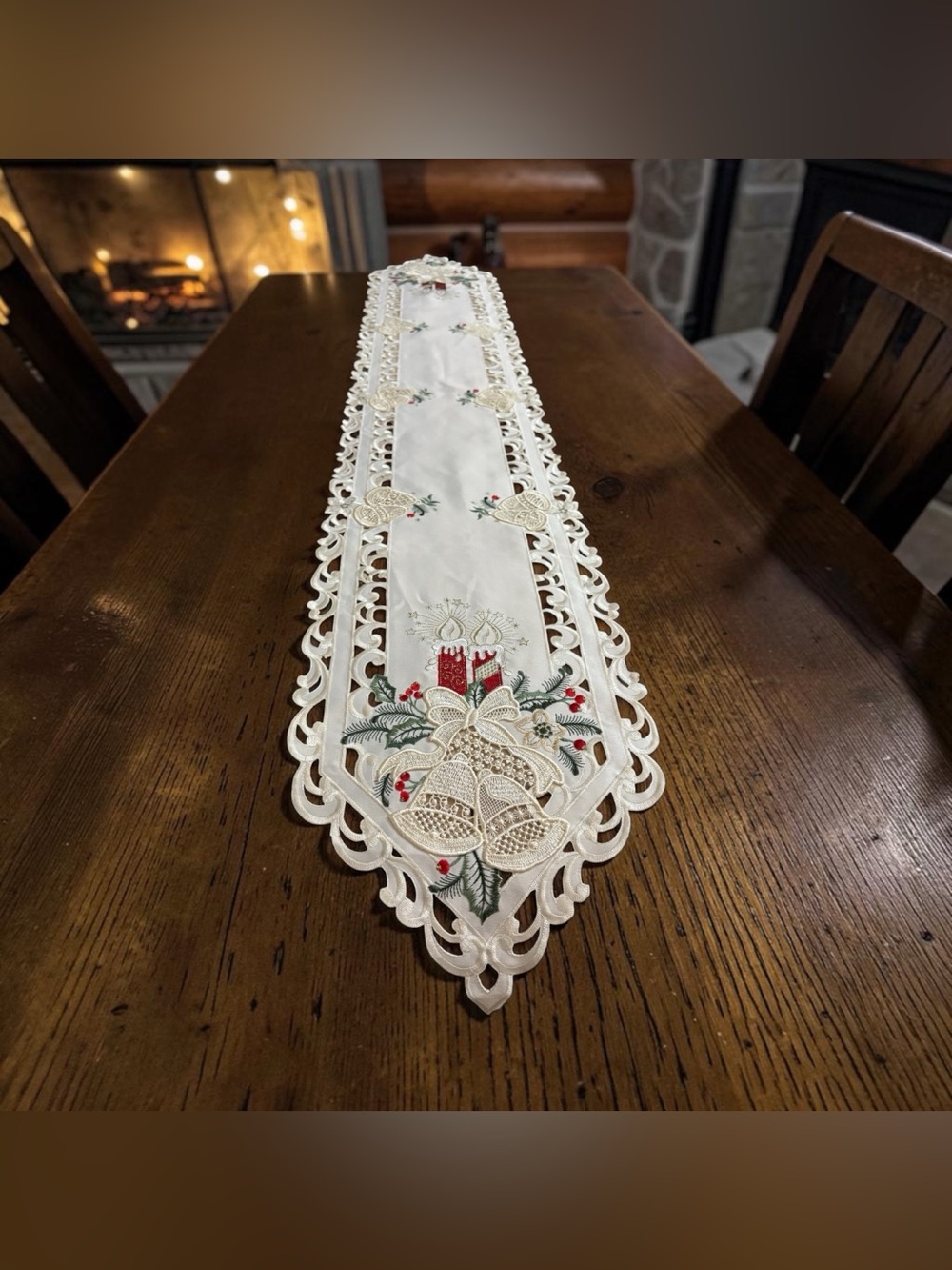 Vintage Christmas Holiday Embroidered Table Runner White Cutout Lace Border